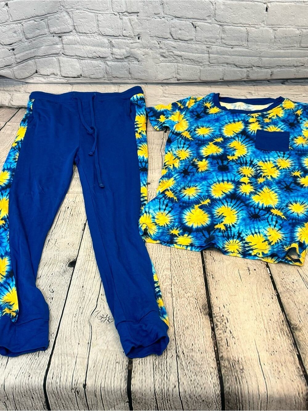 &Me Bamboo Sunburst Pattern Bamboo Jogger Set